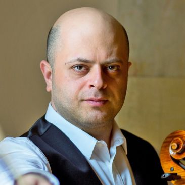 Alexander Chaushian, Cello 